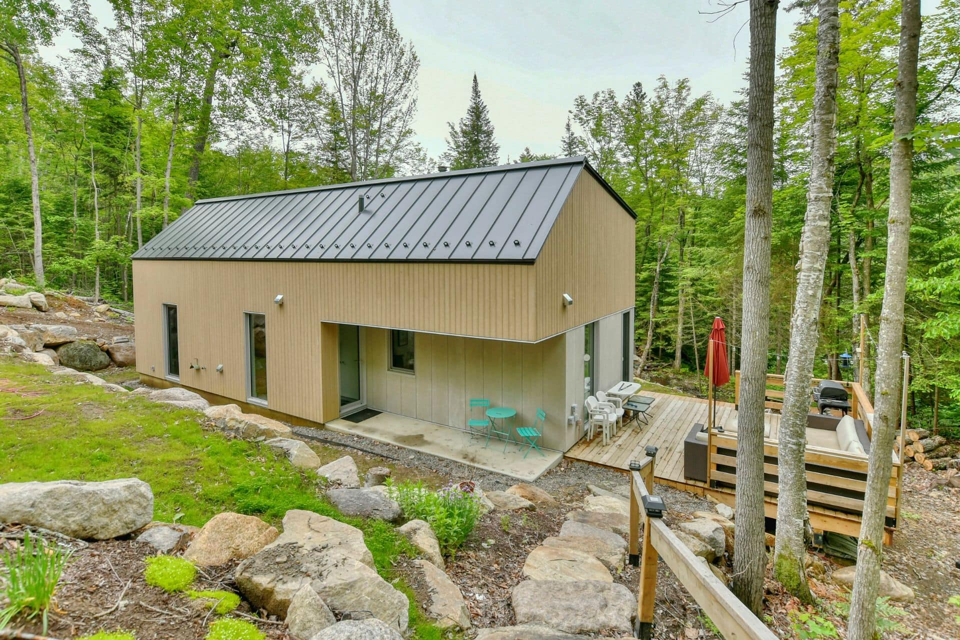 Une maison de style scandinave à 649 000$ 