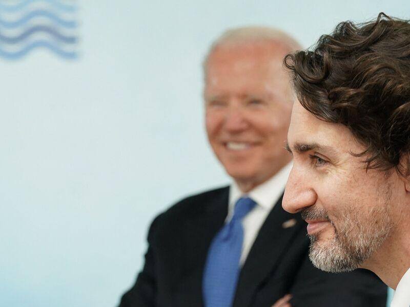 Justin Trudeau parie sur Twitter avec Joe Biden sur une victoire du Canadien - Vimarsana News