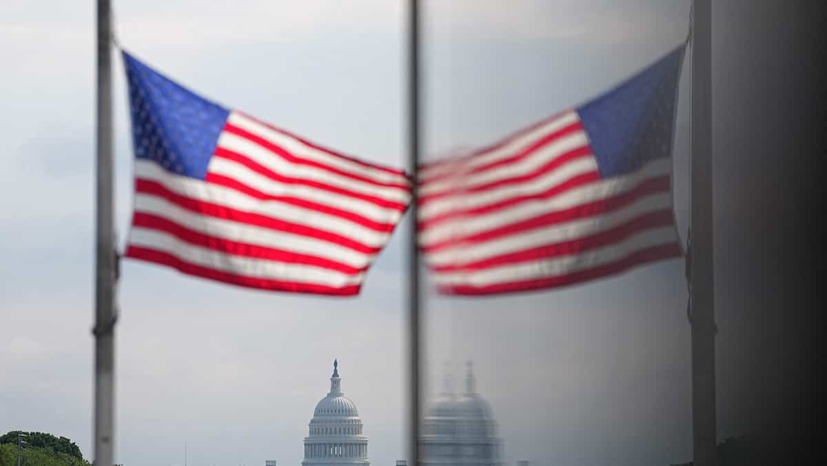 Début des opérations de vote par correspondance pour les élections de mi-mandat aux États-Unis