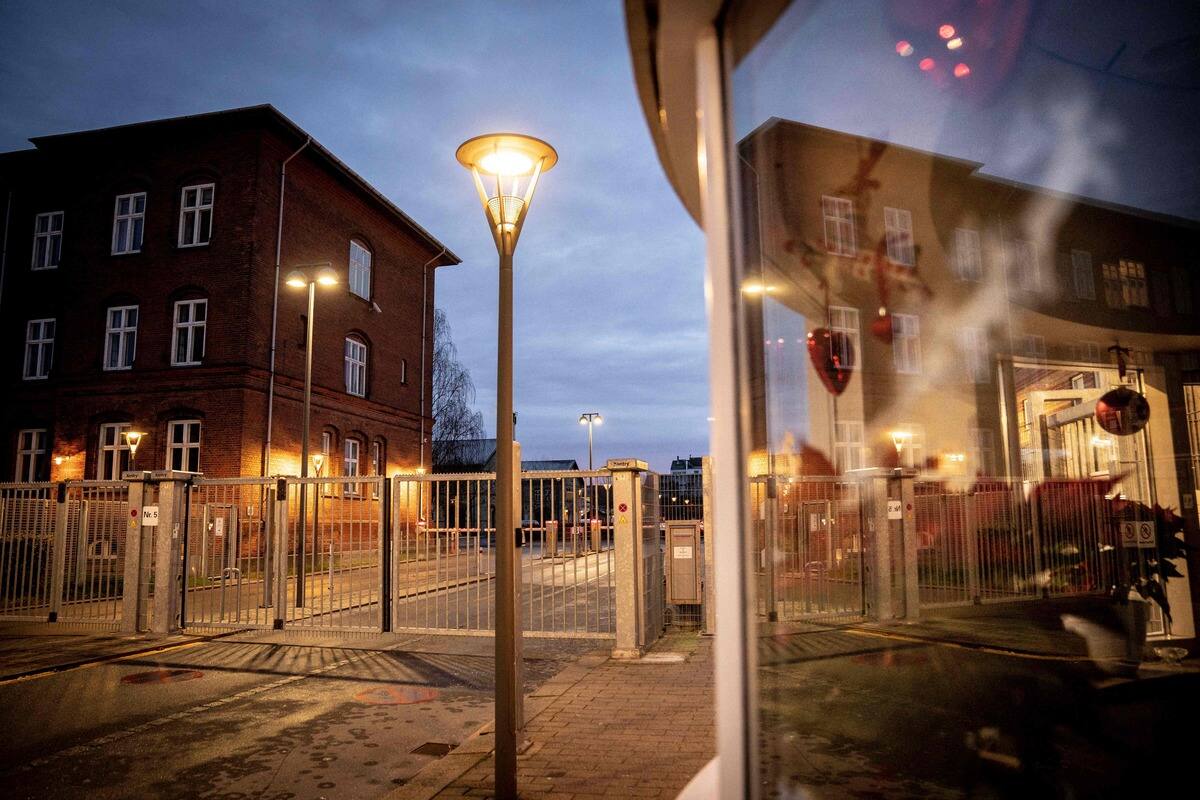 Le variant Omicron d&eacute;sormais dominant au Danemark, record de cas