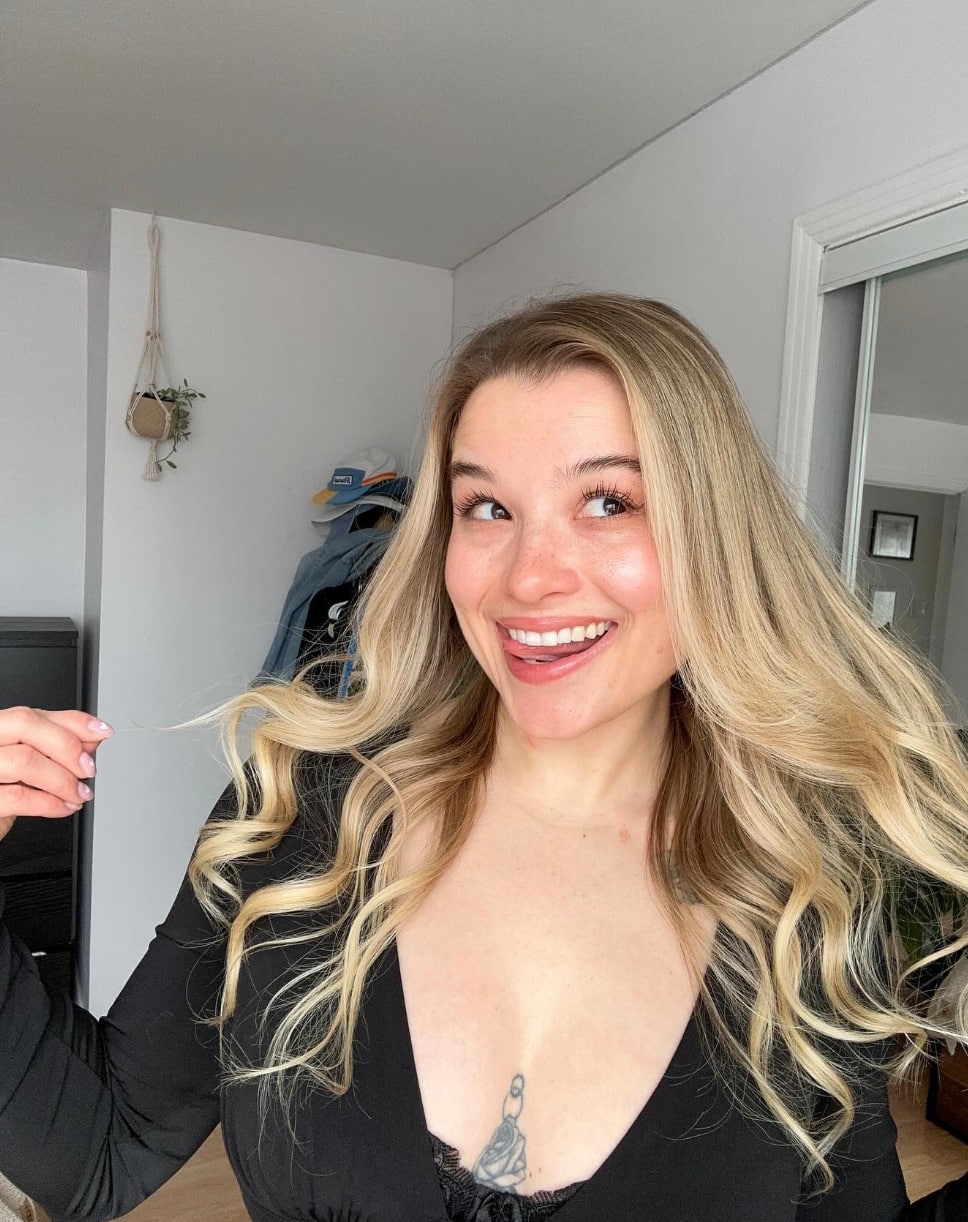 Claudie Mercier ose une robe à dos nu pour «Dune»