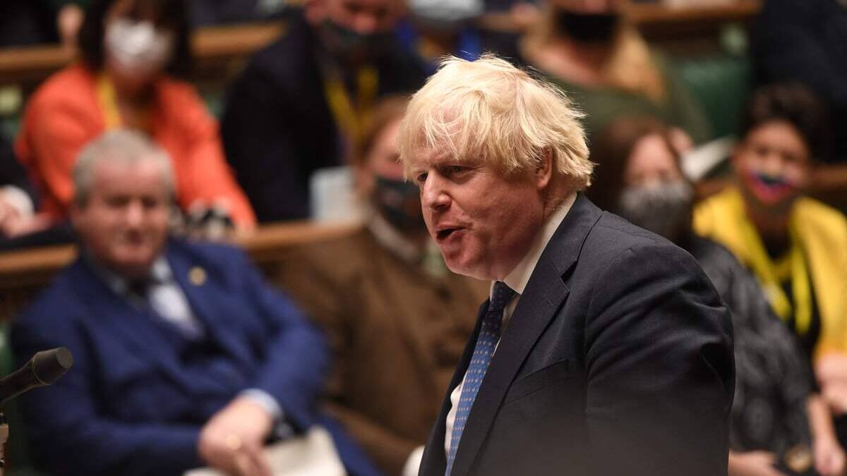 Johnson appelle la France à reprendre les migrants qui traversent la Manche