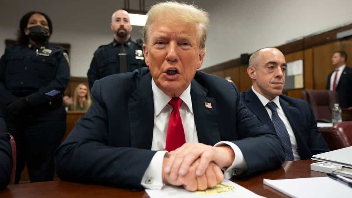 Qui sont les 12 jurés au procès de Donald Trump?