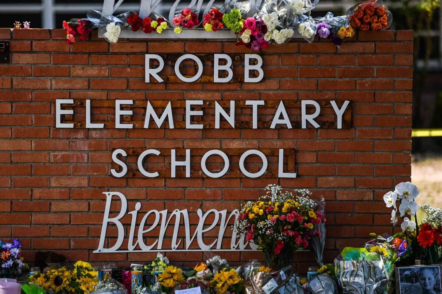 Tuerie au Texas: des enfants ont sauté par la fenêtre pour fuir