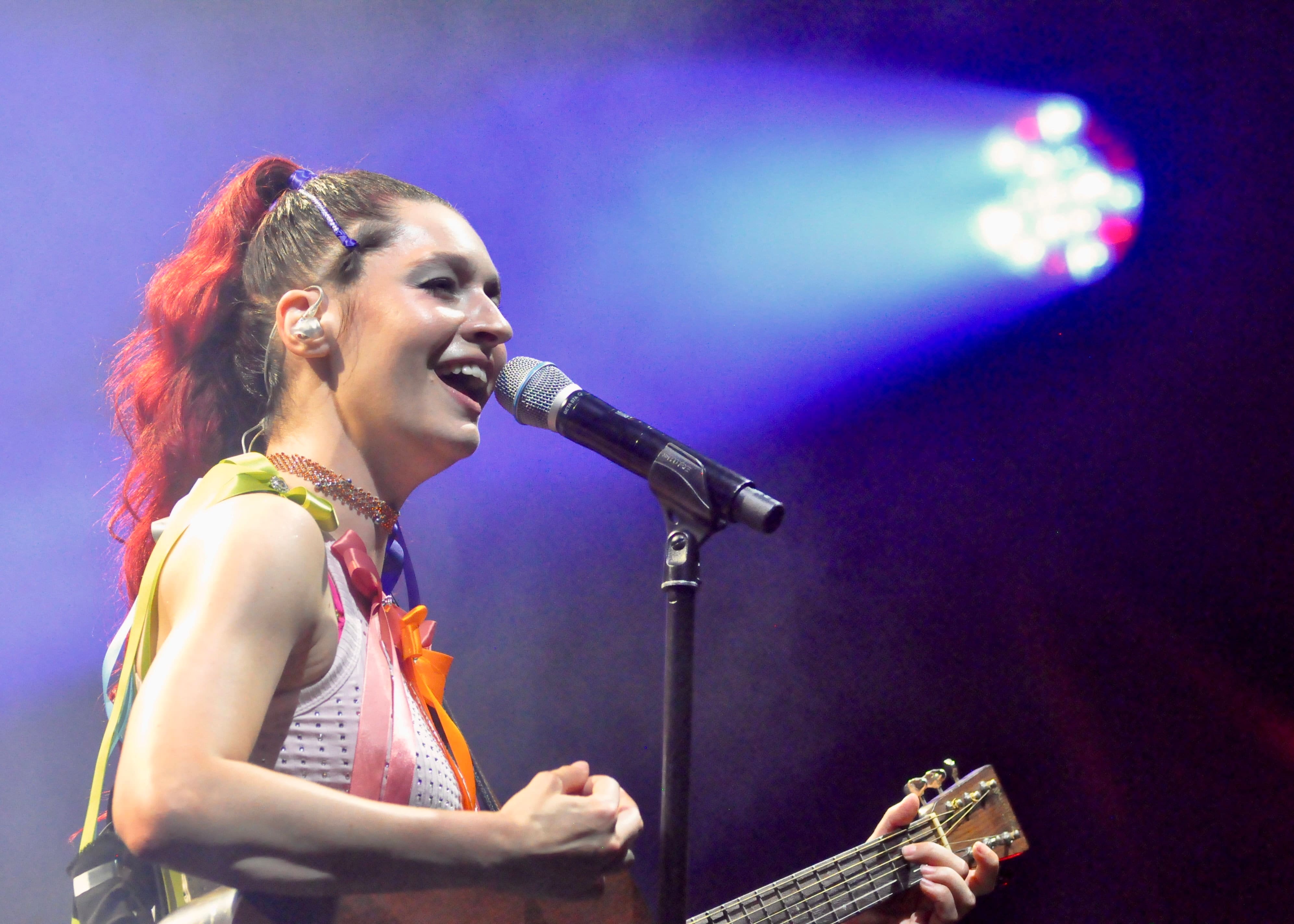 Lou-Adriane Cassidy au Festival d'été: et maintenant la consécration chez elle