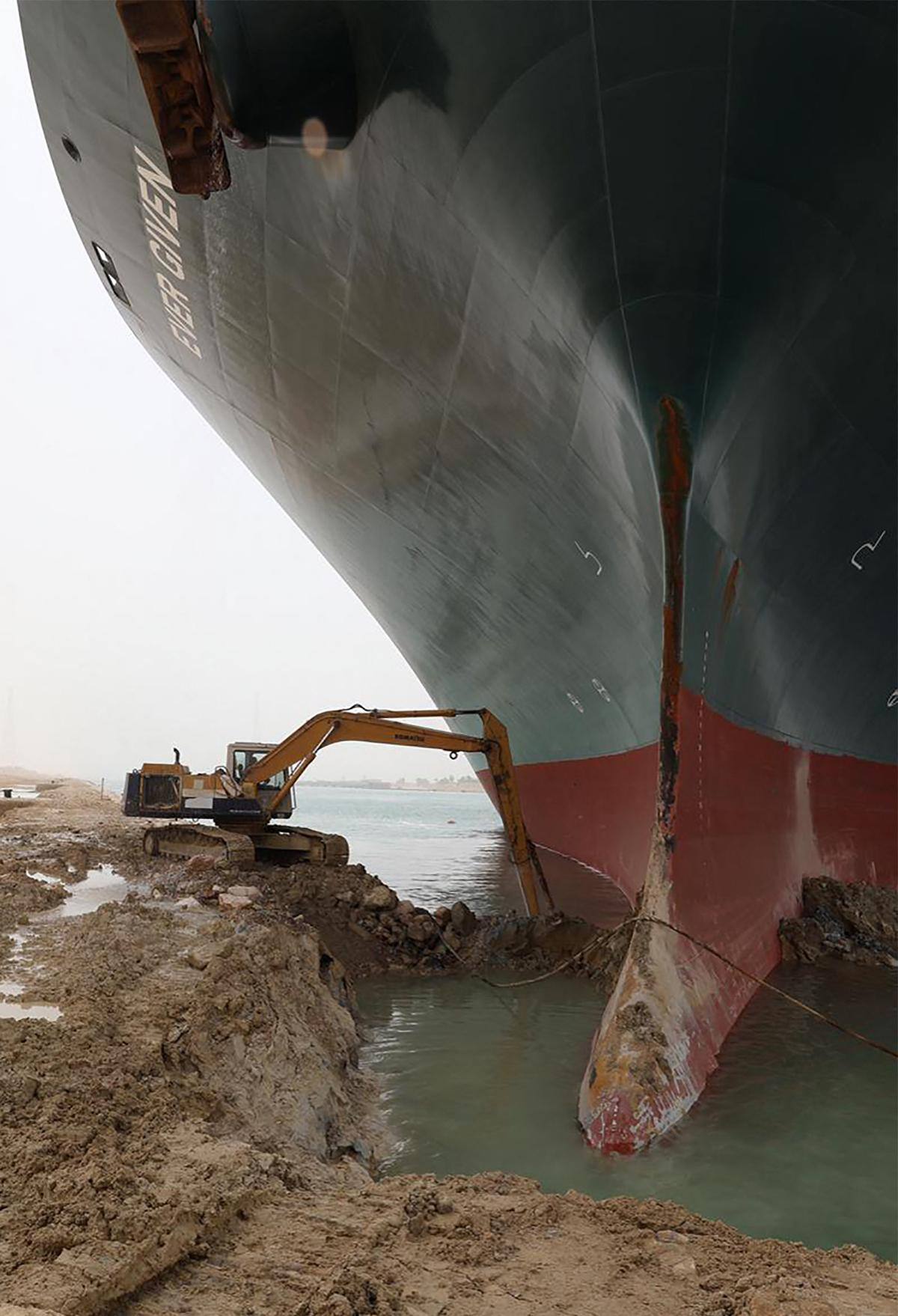 Qui A Construit Le Canal De Suez