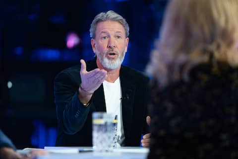 Shooting of the program Le Monde à l'envers, hosted by Stéphan Bureau, live and in front of an audience, at TVA studios, in Montreal on Friday, April 21, 2023. IN THE PHOTO: Ricardo Larrivee. TOMA ICZKOVITS / QMI AGENCY