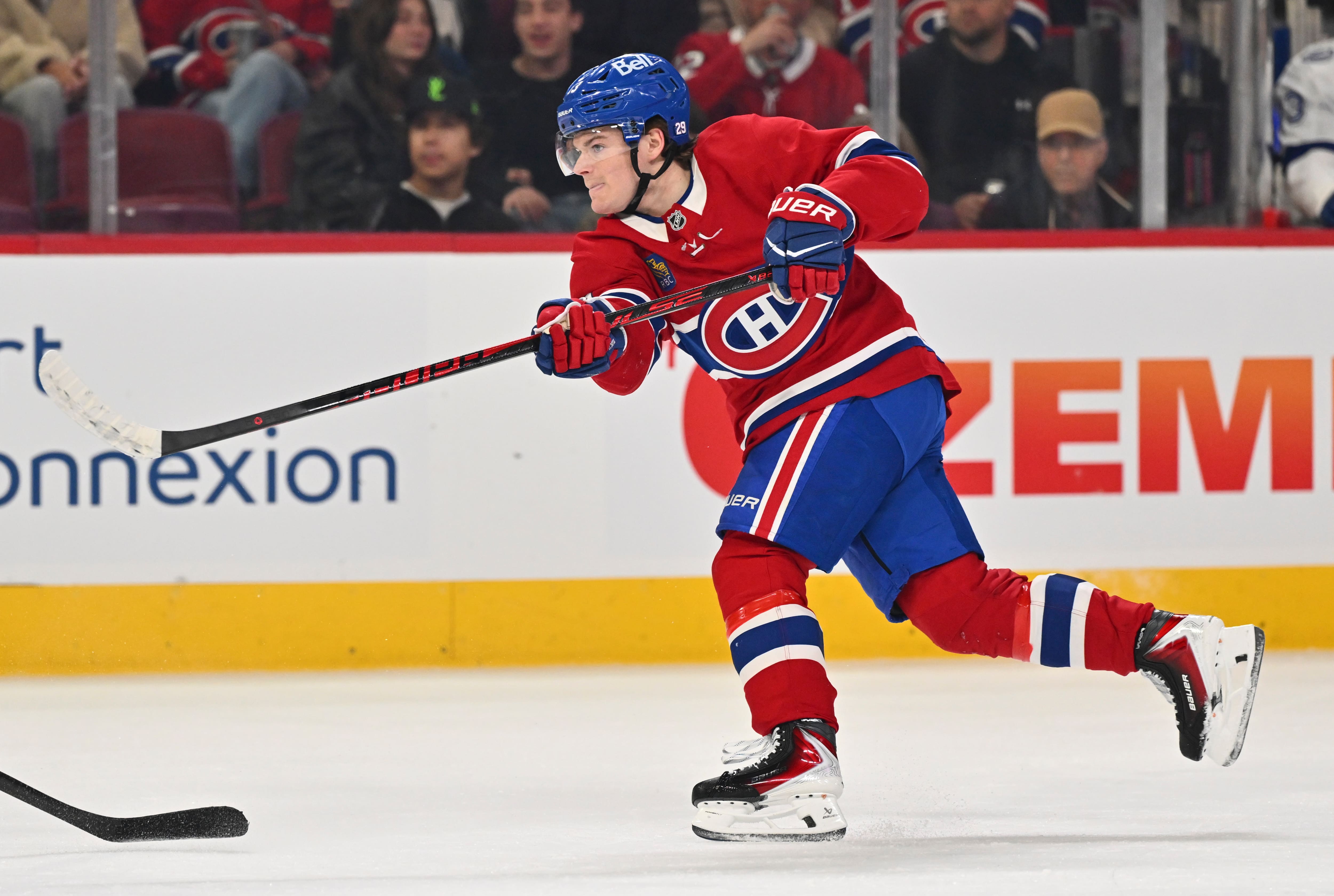 Les 50 buts de Cole Caufield: des faits historiques