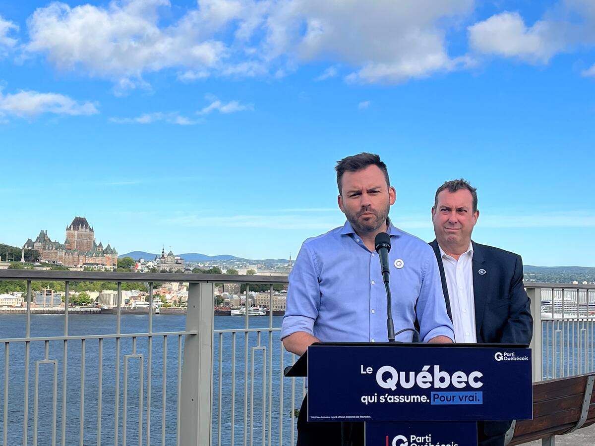 275 tracts de la CAQ volés: le PQ visé par une plainte, un bénévole ...