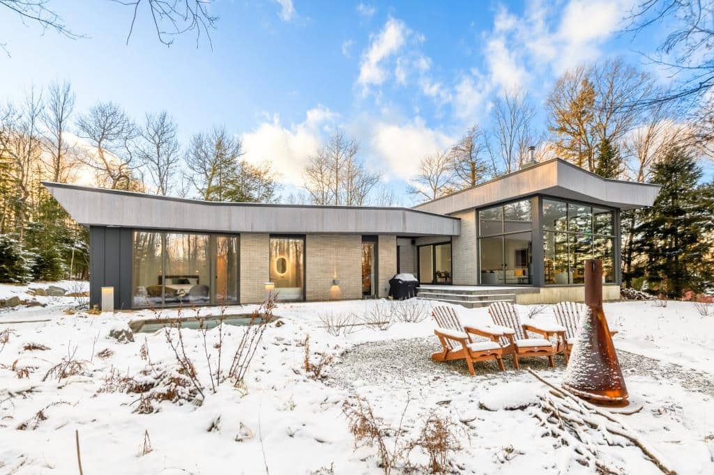 Image principale de l'article Cette maison primée avec spa privé est à vendre
