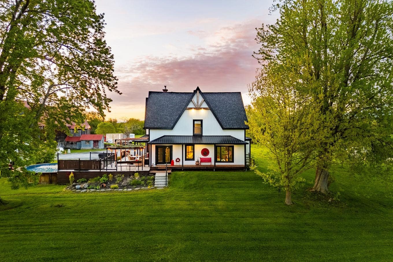 Une charmante maison de style farmhouse à vendre 