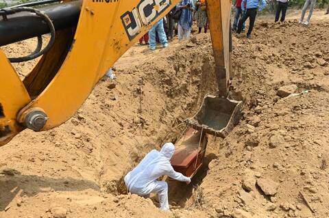 Covid-19 en India: interrogatorio oficial de los muertos