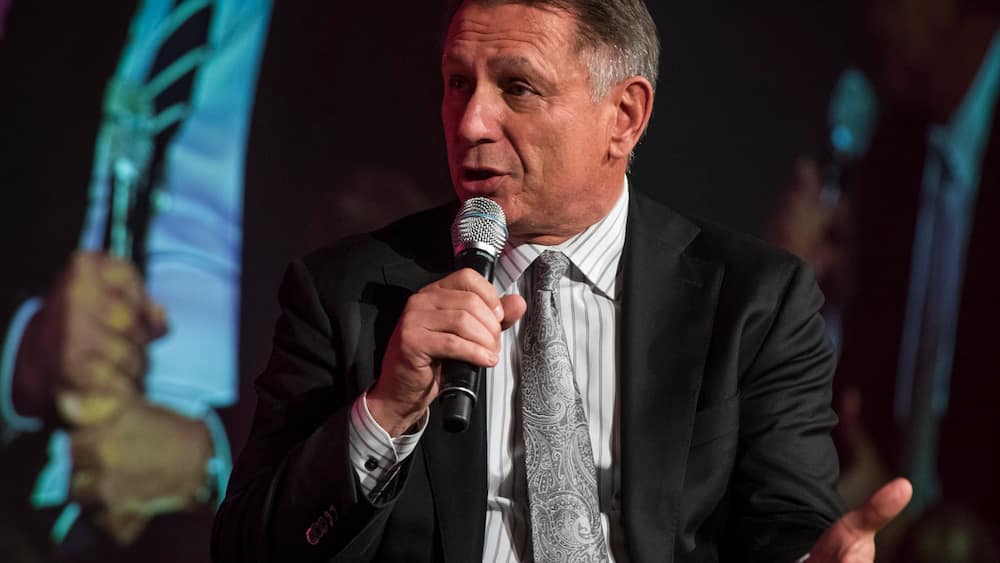 Les Kings nomment officiellement leur DG