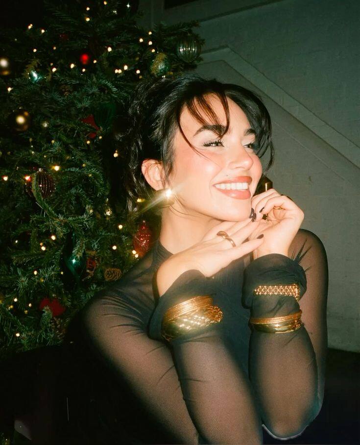 Les 5 manucures les plus tendance pour Noël 2025