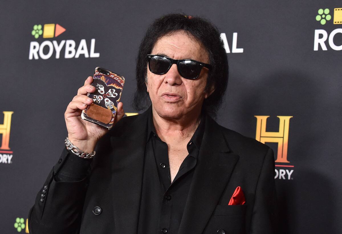 Vous pouvez payer 12 000$ pour être l'assistant de Gene Simmons pour un  jour | Le Sac de chips