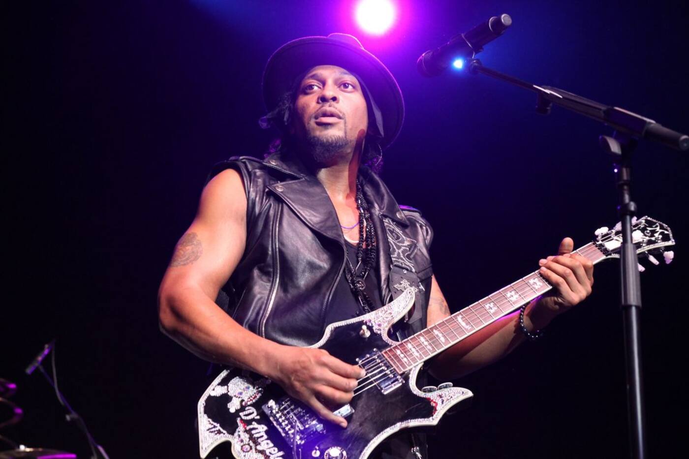 Angelo Rnb La légende de la musique soul et R&B D’Angelo meurt à 51 ans | JDM