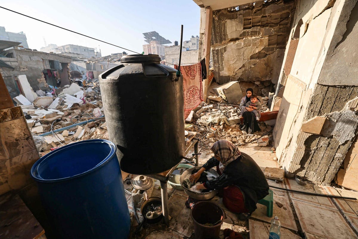 Gaza: la D&eacute;fense civile annonce au moins sept morts dans une frappe isra&eacute;lienne sur une &eacute;cole