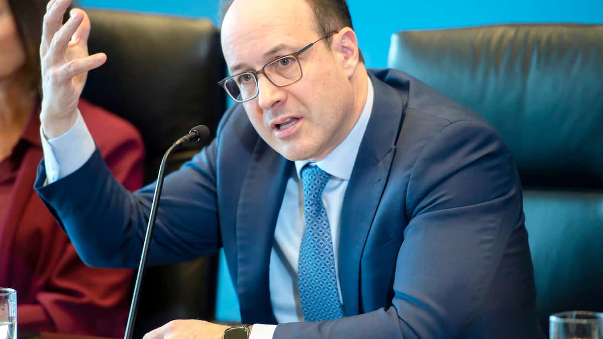 Après l'octroi de grosses primes aux patrons, la Caisse de dépôt et placement vire des employés