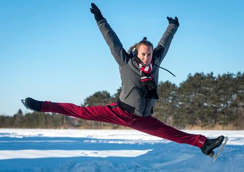 Shawn Sawyer, who competed in the Turin Olympics in 2006, has suffered from eating disorders for years. He wore ski boots for the documentary squeeze.
