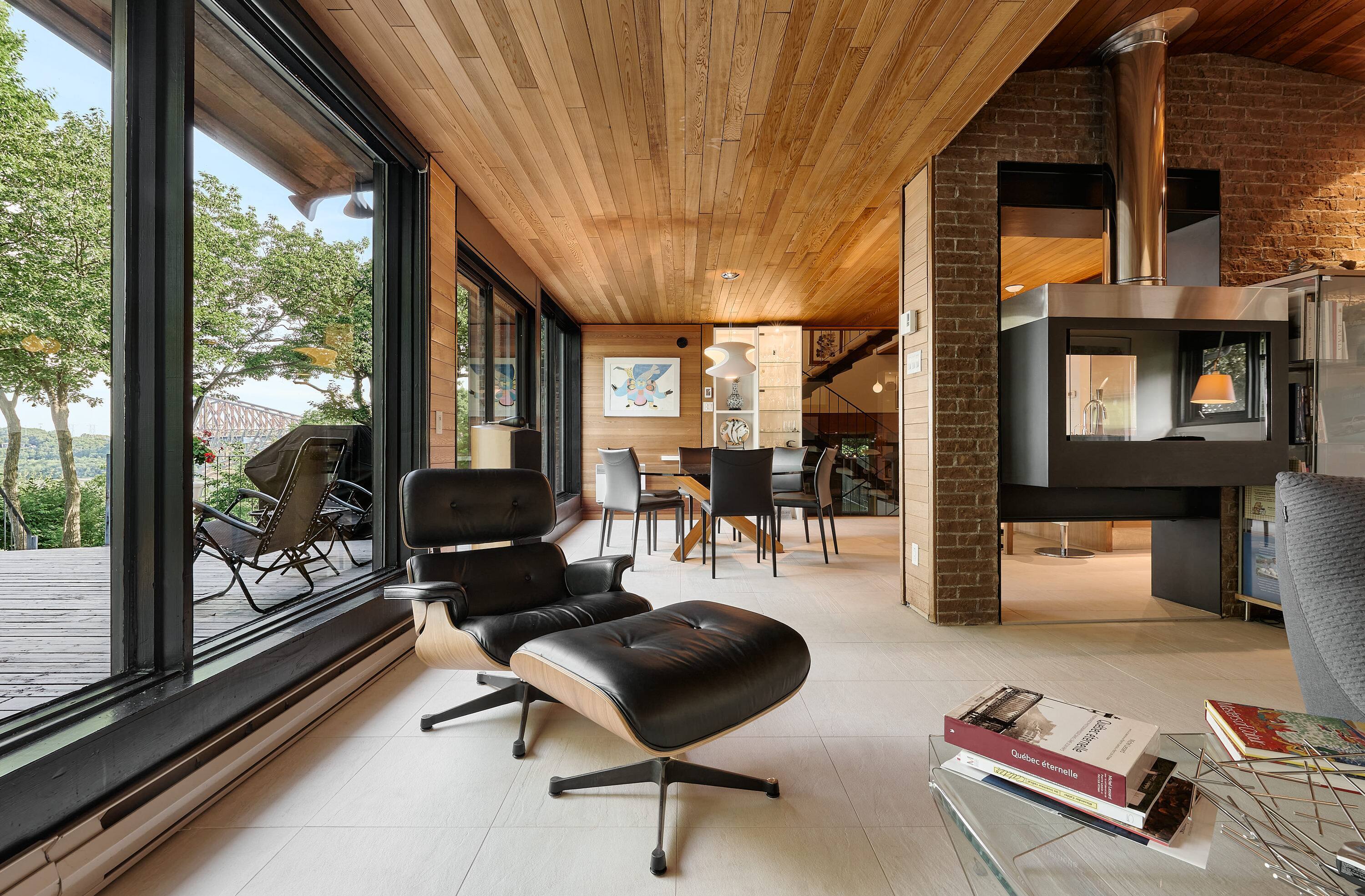 Une maison à l’architecture moderne à 1 950 000$ 