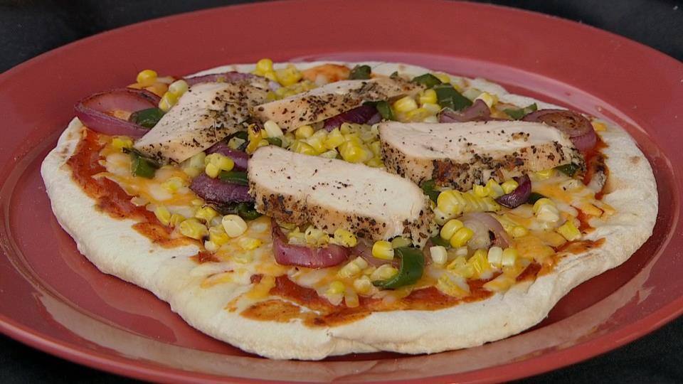 RECETTE: Pizza au poulet sur le BBQ