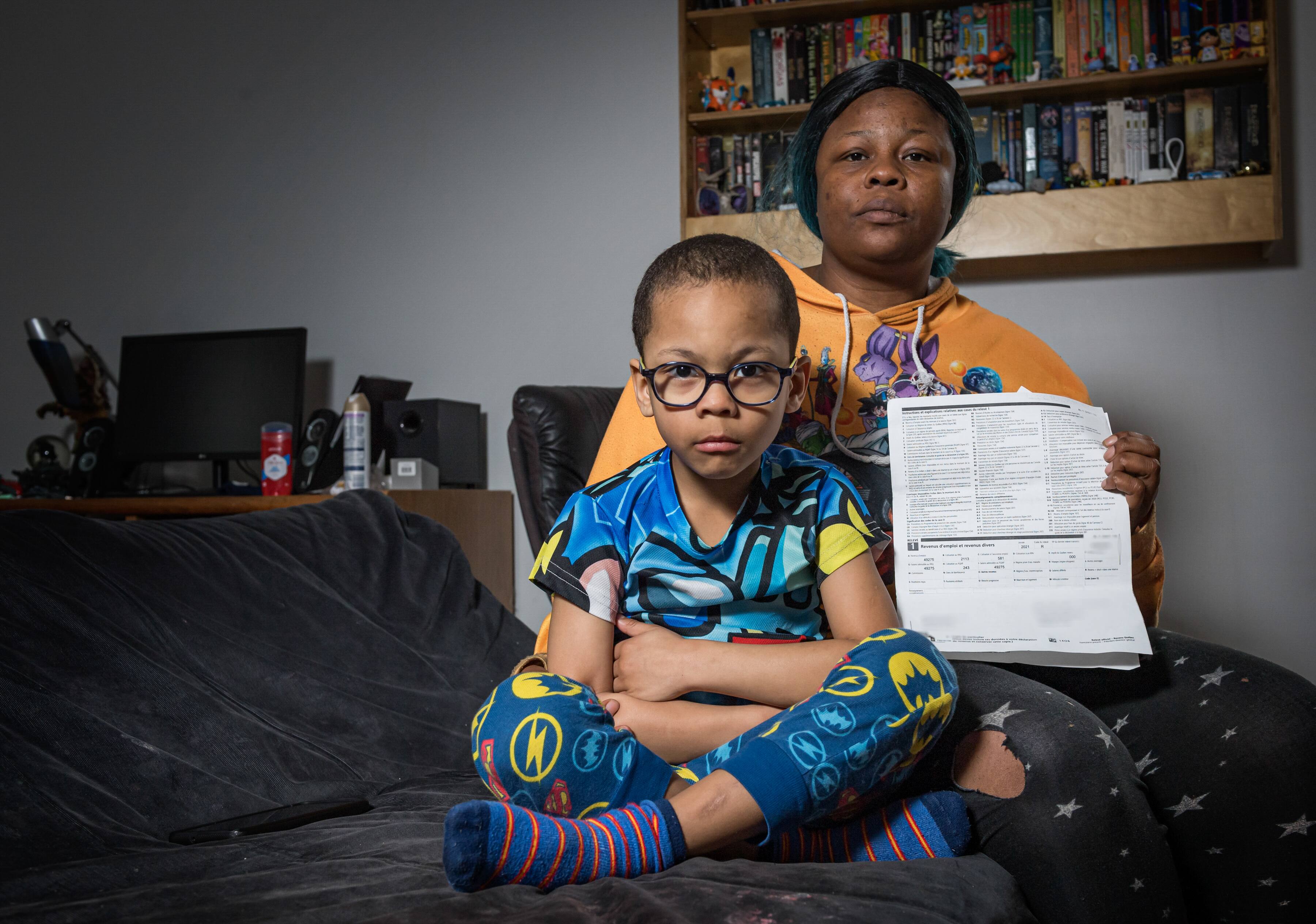 Combat contre Revenu Qu&eacute;bec: la vie d'une m&egrave;re monoparentale ruin&eacute;e par une virgule