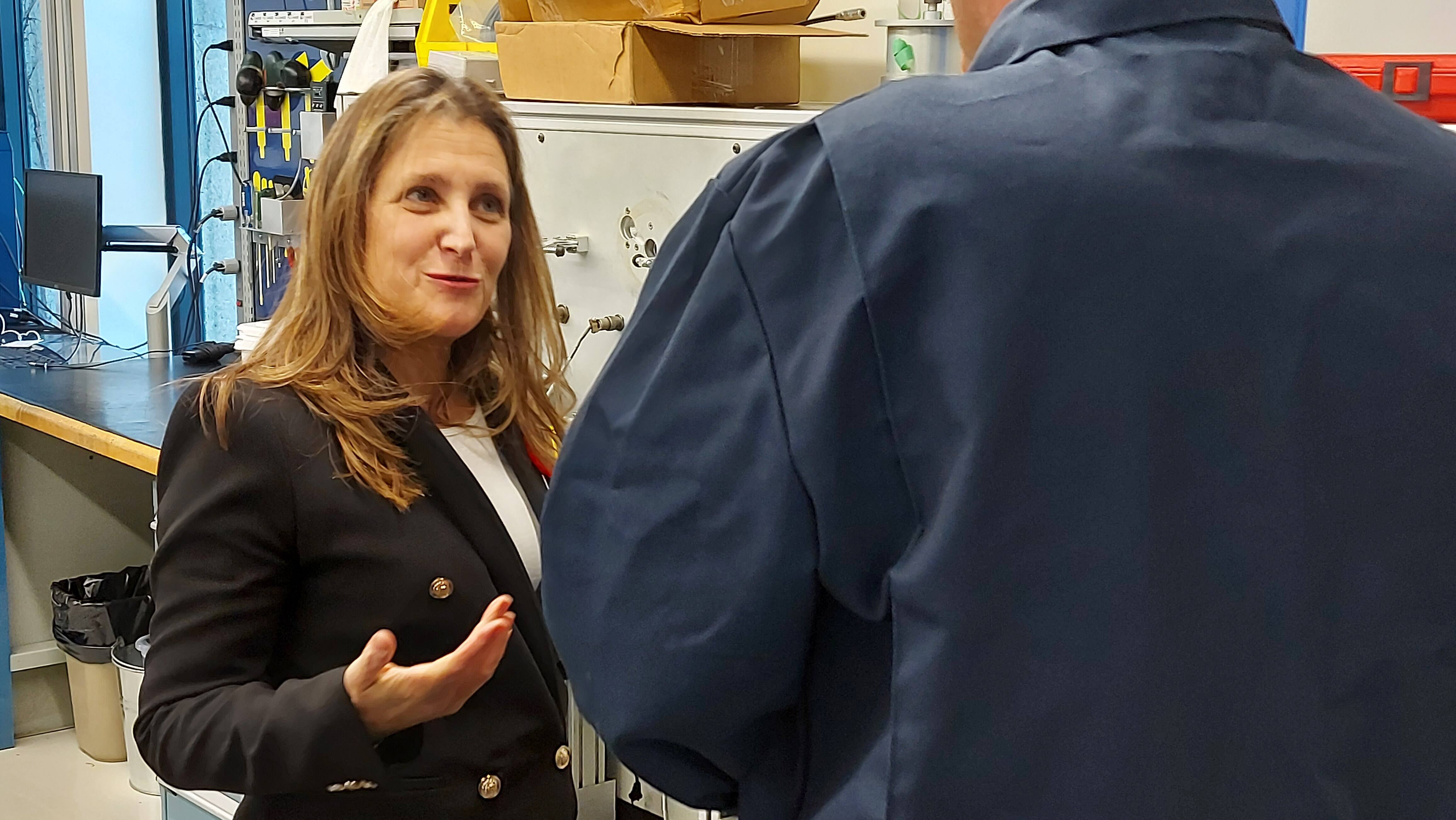 Freeland prudente sur les élections de mimandat JDM