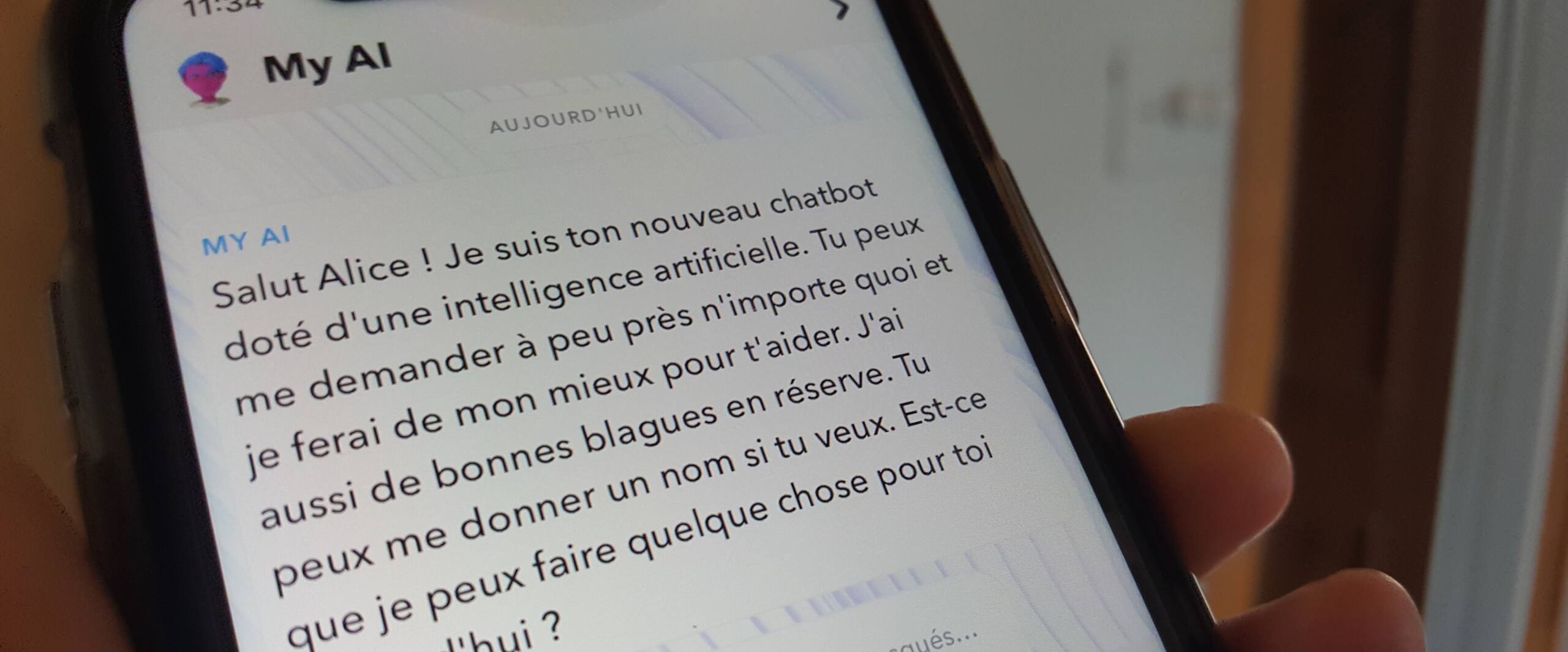 Chat GPT intégré dans SnapChat: le nouveau robot conversationnel inquiète - monde | QUB info