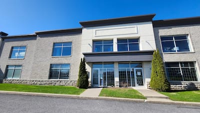 Bancarrota: Hockey de supremacía líquida sus activos