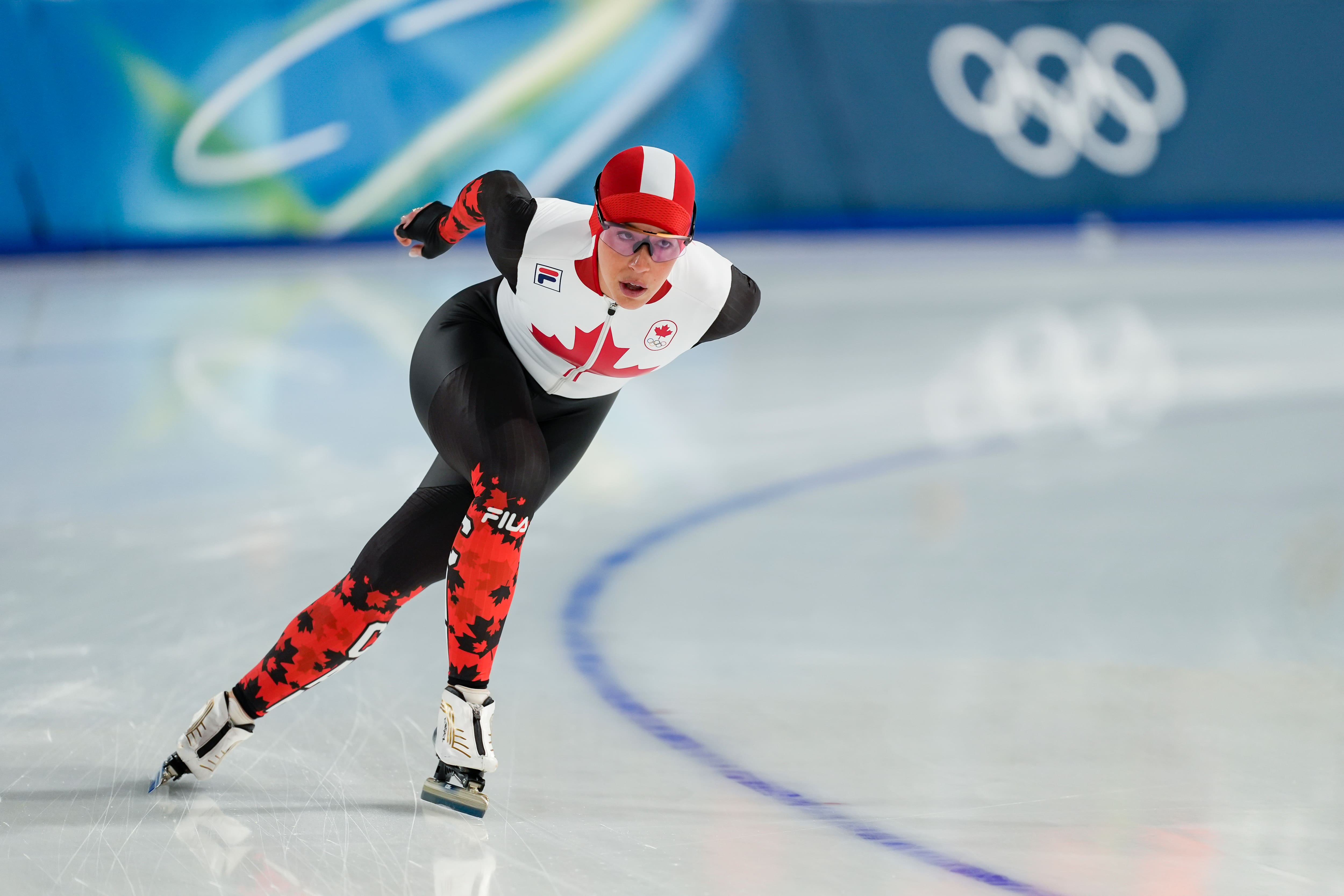 La patineuse québécoise grimpe sur la troisième marche du podium aux 3000 mètres en patinage de vitesse longue piste