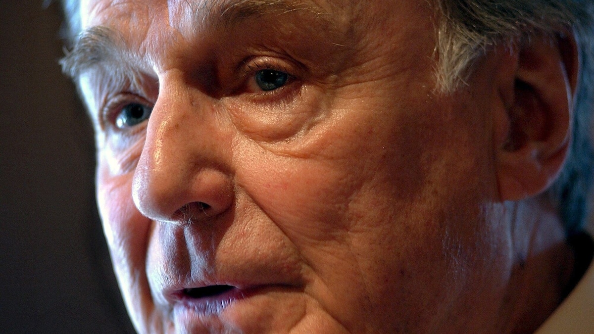 Gérard Poirier: «c’était la bonté, la définition même du professionnalisme», selon Yan England