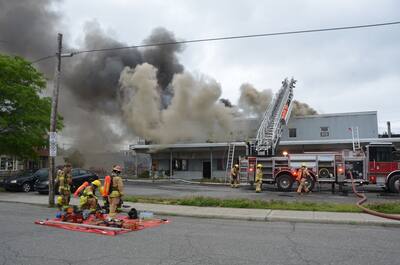 A building is engulfed in flames in Drummondville