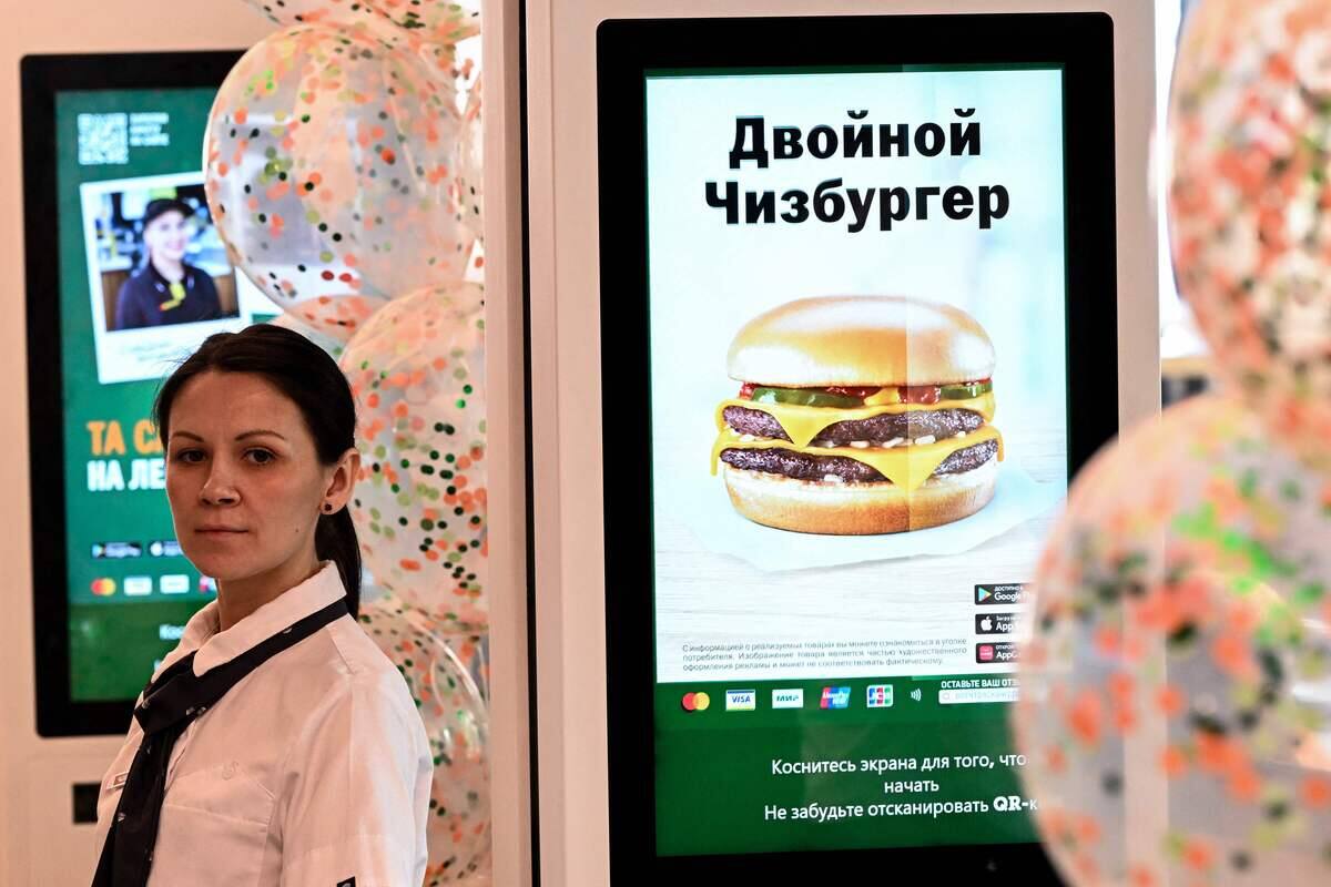 La Russie nostalgique ouvre ses &laquo;McDonald's russes&raquo;