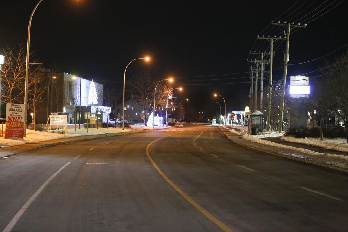 Le couvre-feu respecté à Boisbriand | Le Journal de Montréal