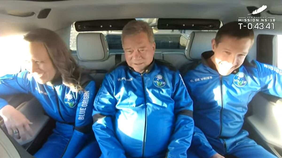 La fusée de Blue Origin avec l’acteur de Star Trek William Shatner a décollé