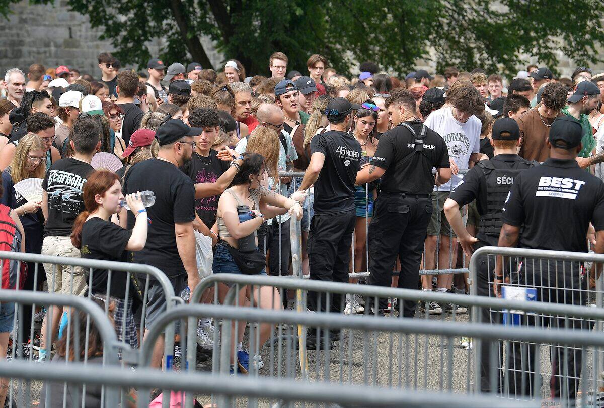 &laquo;Tout le monde &eacute;tait compl&egrave;tement d&eacute;pass&eacute; par ce qui se passait&raquo;: le FEQ est critiqu&eacute; apr&egrave;s le passage d&rsquo;Imagine Dragons