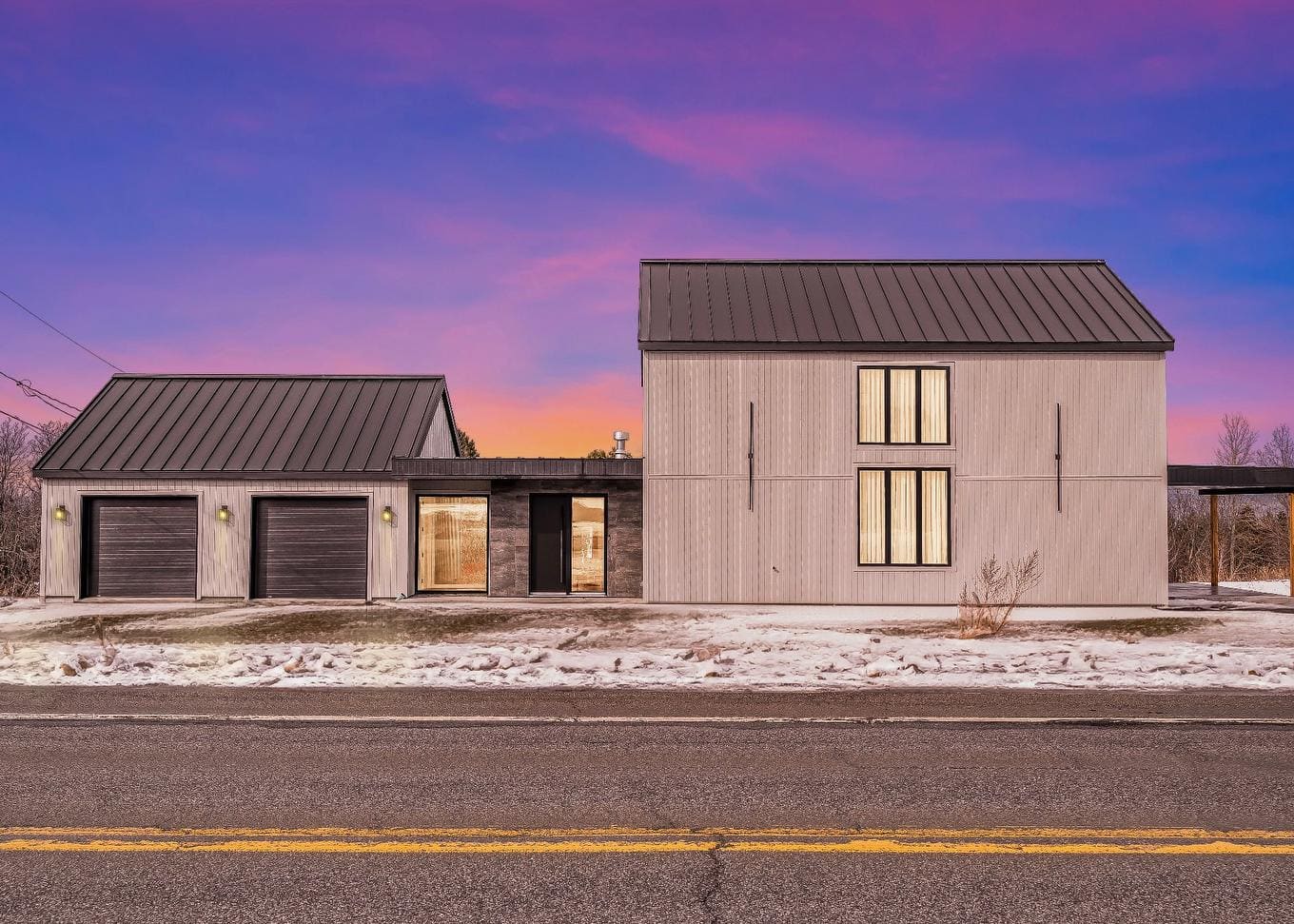 Une maison contemporaine à vendre pour 925 000$