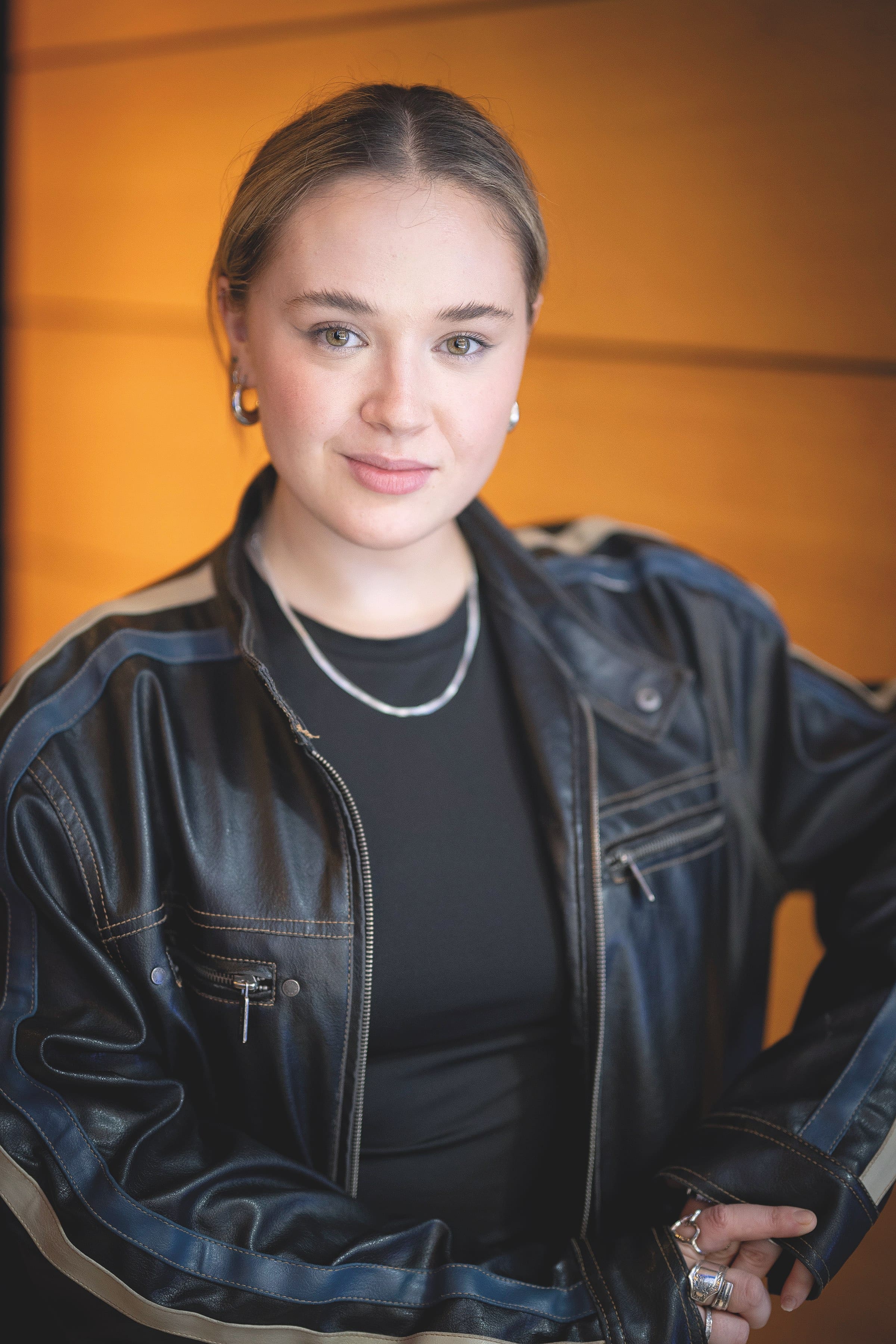 Elle aborde l’insécurité du métier d’actrice