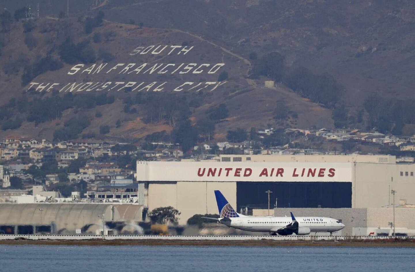 Vaccination obligatoire: un juge donne raison à United Airlines Vaccination obligatoire: un juge donne raison à United Airlines