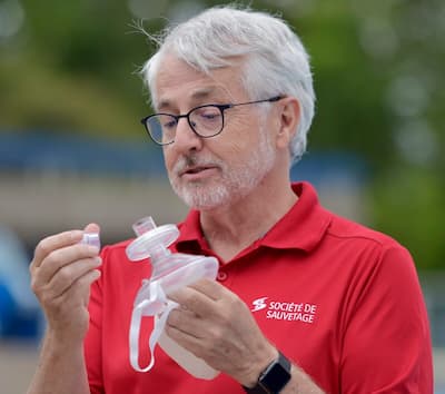 Ahogamiento de un niño pequeño en una piscina residencial en Saint-Apollinaire: “Le puede pasar a cualquiera”