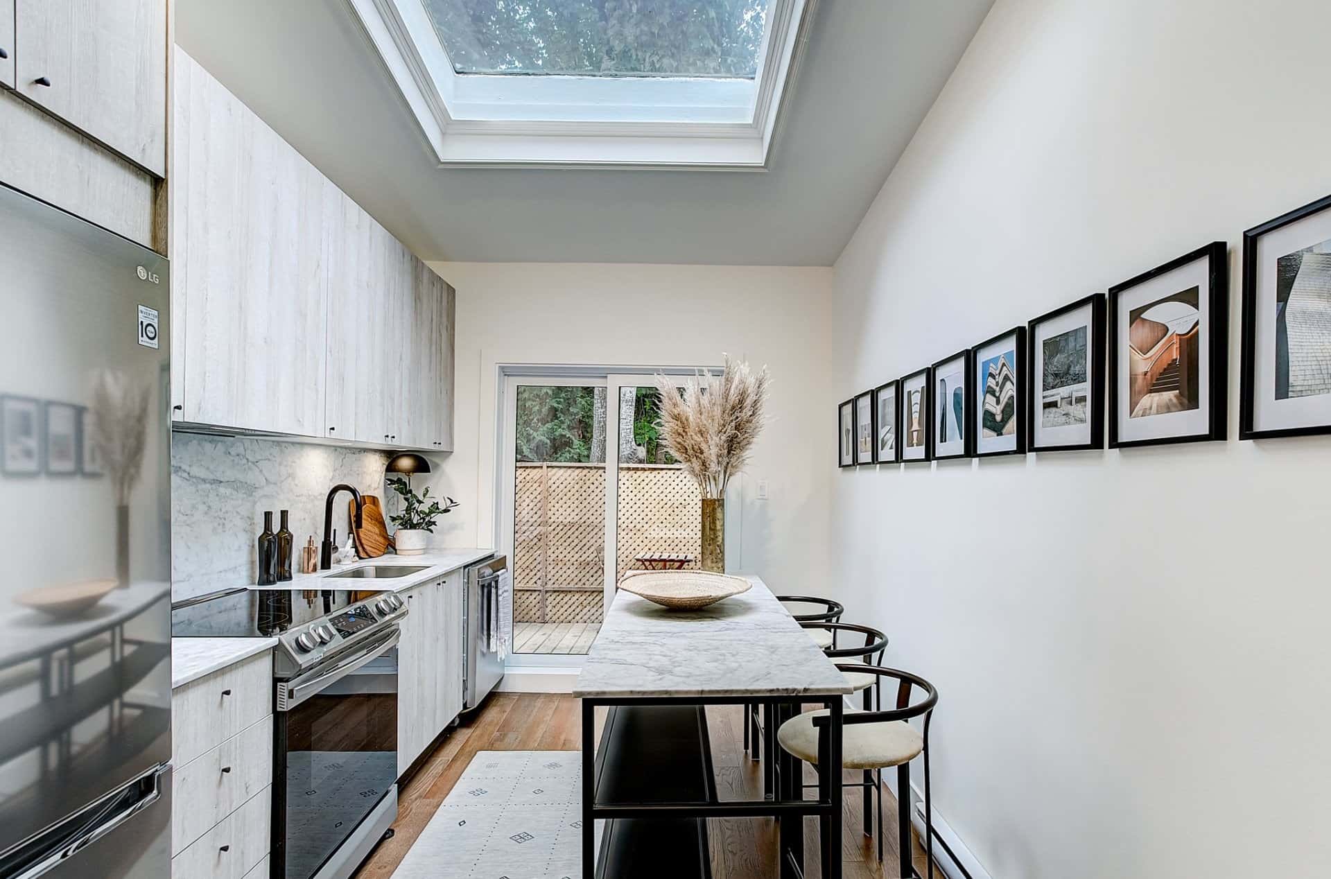 Une maison moderne et chic à vendre pour 828 000$ 