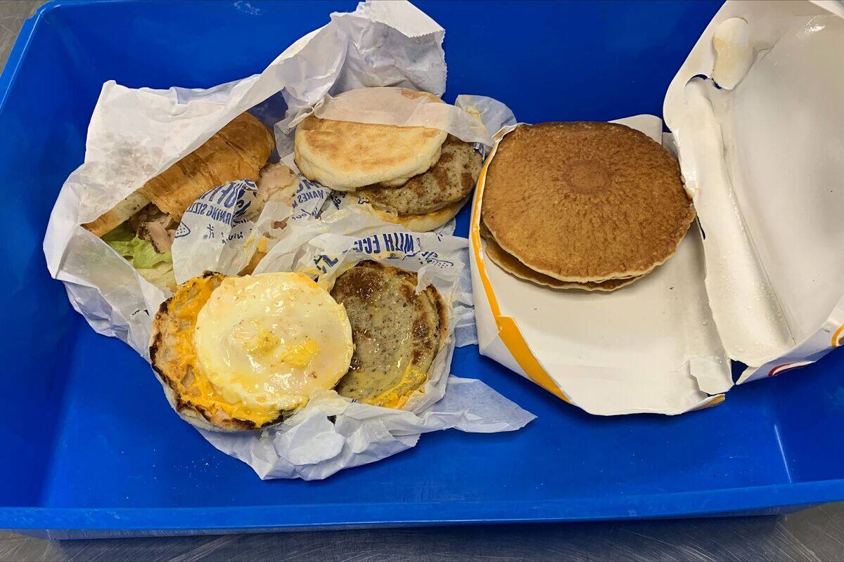 2000 dollars d'amende pour avoir transport&eacute; des McMuffins