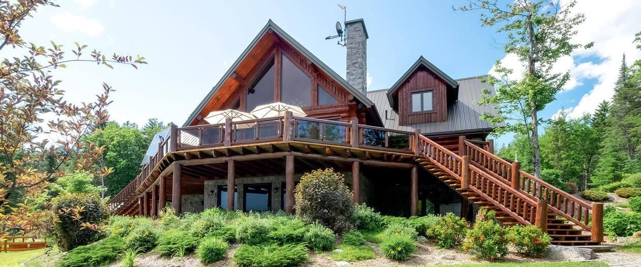 Un Magnifique Chalet En Bois Rond Vendre Pour 5 M En Mauricie Un magnifique chalet en bois rond vendre pour 5 m en mauricie