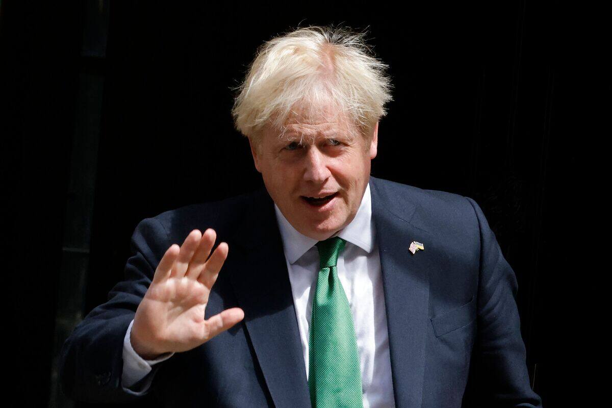 &laquo;Je pars la t&ecirc;te haute&raquo;, dit Boris Johnson