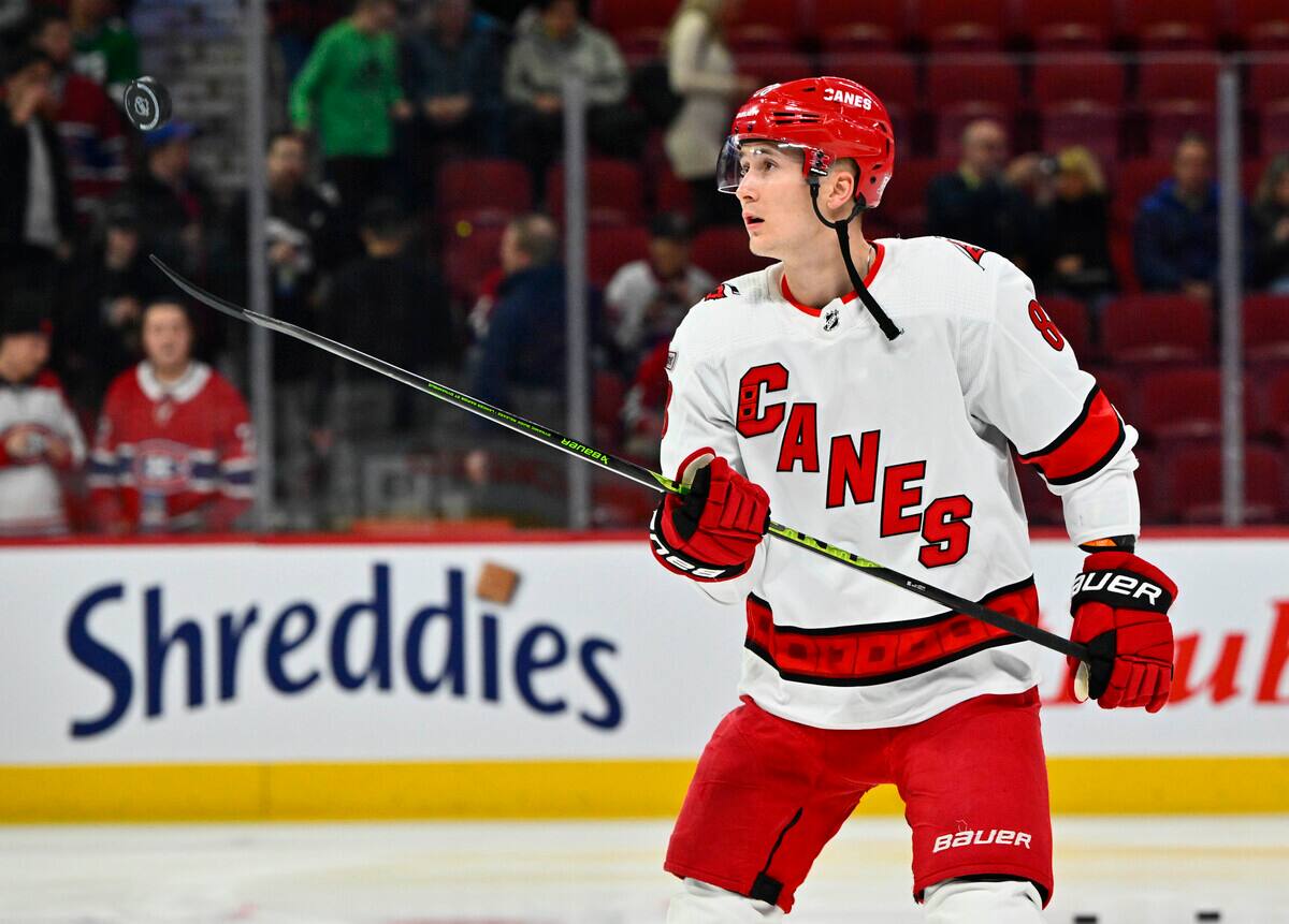 Dossier Martin Necas: une &eacute;quipe myst&egrave;re aurait fait une offre qui pourrait &ecirc;tre accept&eacute;e