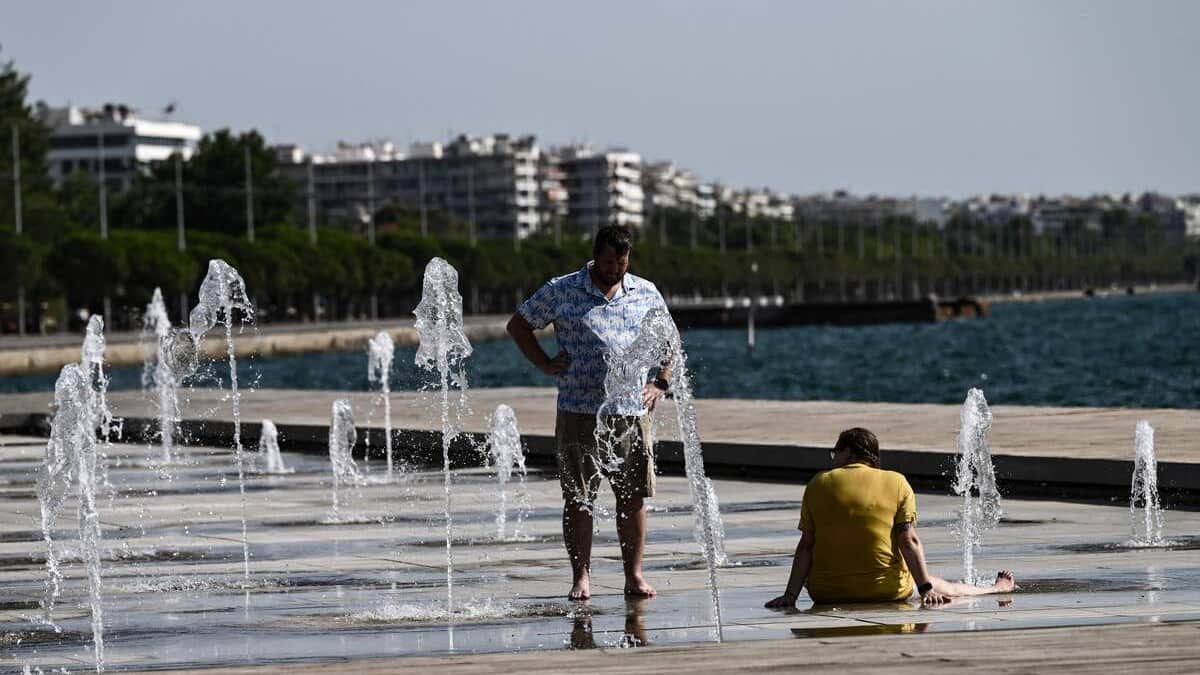 Face à la pénurie d'eau, la Grèce appelle à «fermer le robinet»