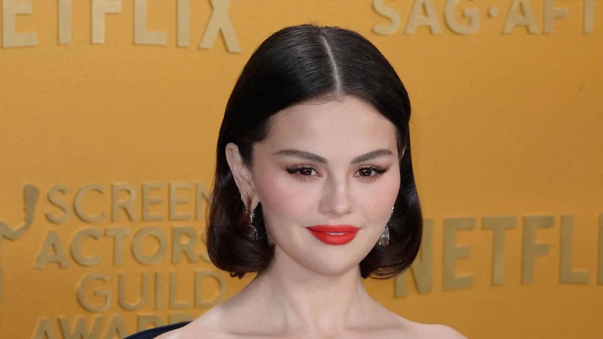 Taylor Lautner défend Selena Gomez face au «body-shaming» dont elle ...