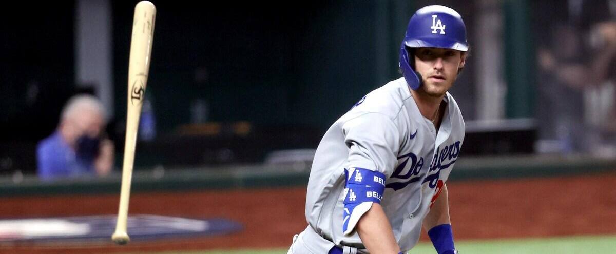 Dodgers win by setting record 1