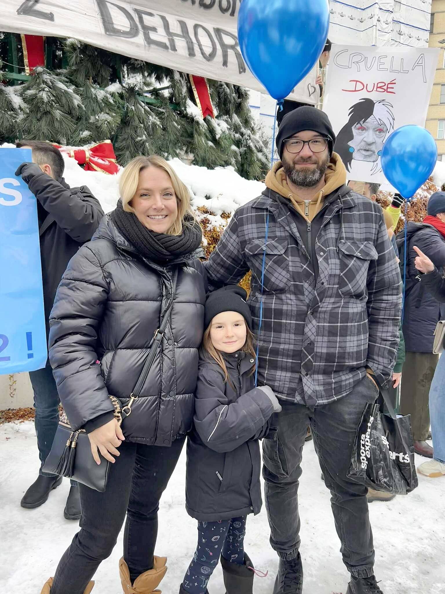 «Les enfants d’abord, la loi 2 dehors!»: des pédiatres de partout au ...