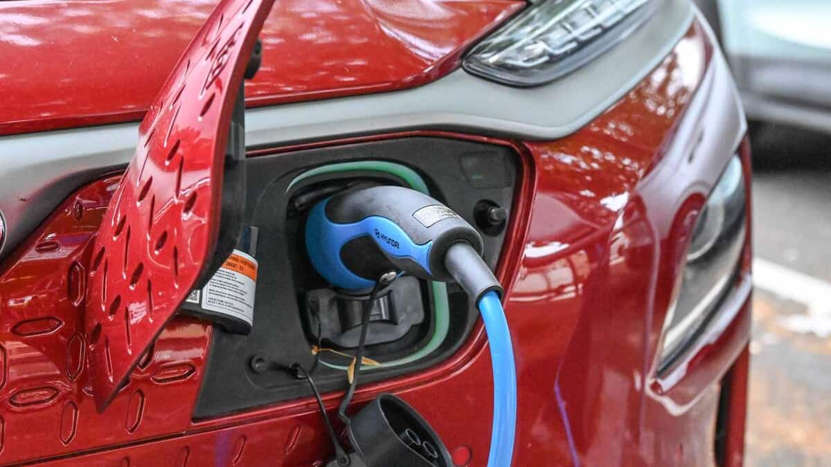 La subvention pour les bornes de recharge suspendue dès février: «C'est une sérieuse erreur de la part du gouvernement»